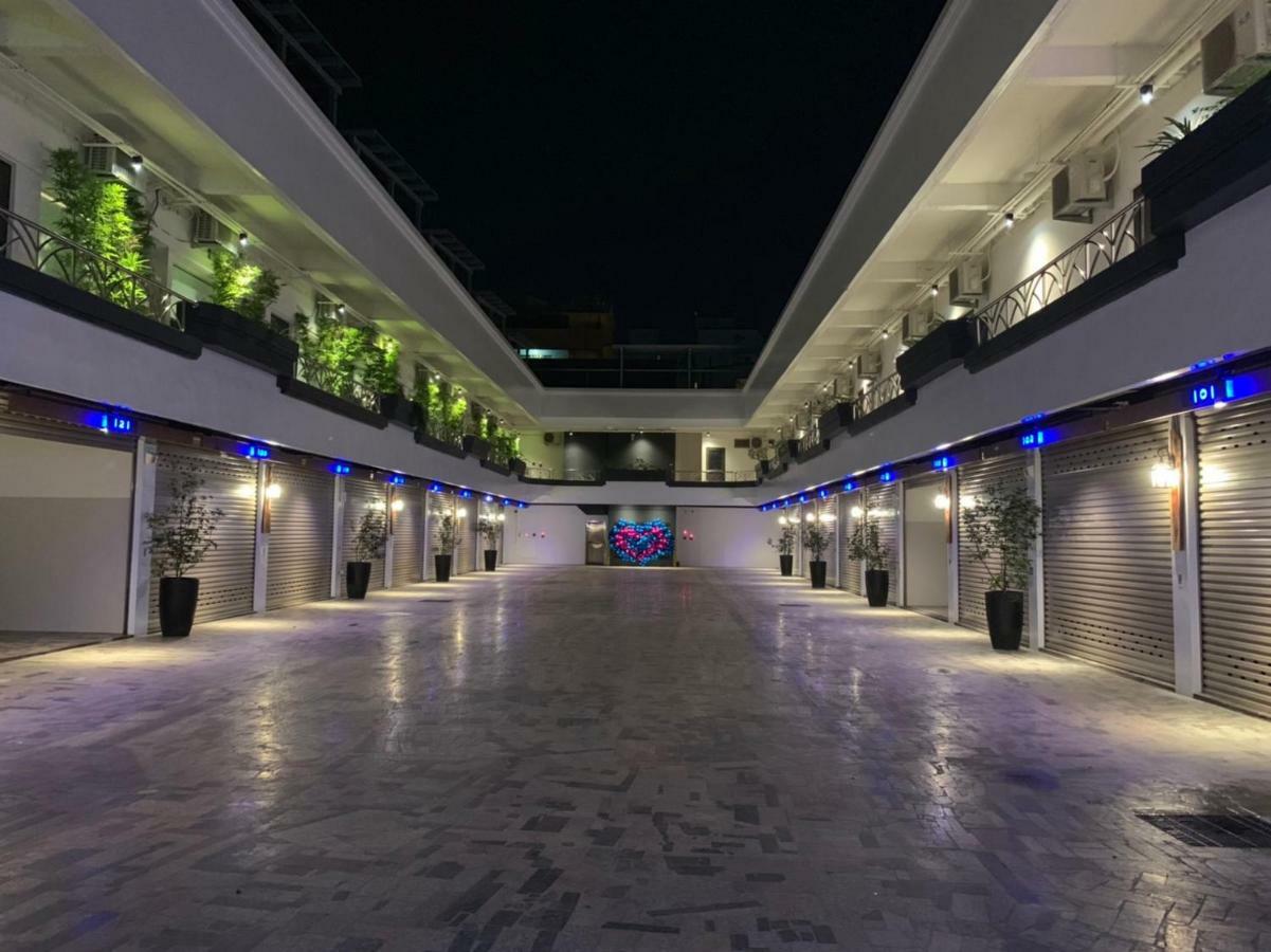 Roppongi Motel - JianHua Pingtung Bagian luar foto